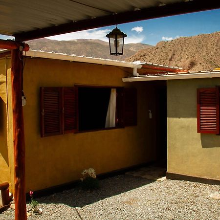 Retama Acomodação com café da manhã Tilcara Exterior foto