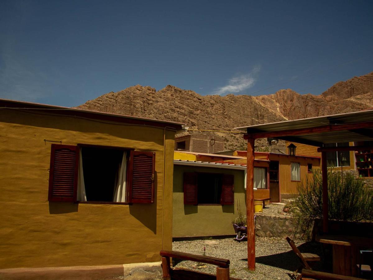 Retama Acomodação com café da manhã Tilcara Exterior foto